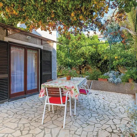 Apartment Apartment Kneza 02 *